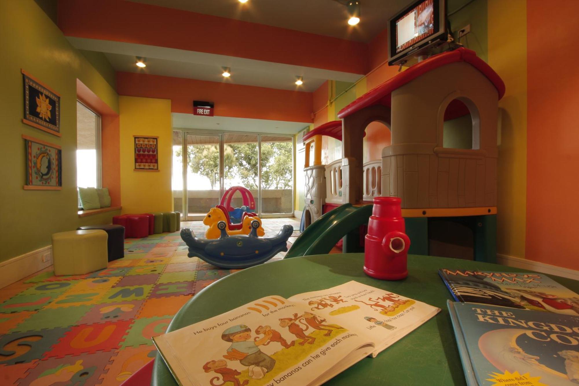 Taal Vista Hotel Tagaytay City Εξωτερικό φωτογραφία A children's area at a hotel