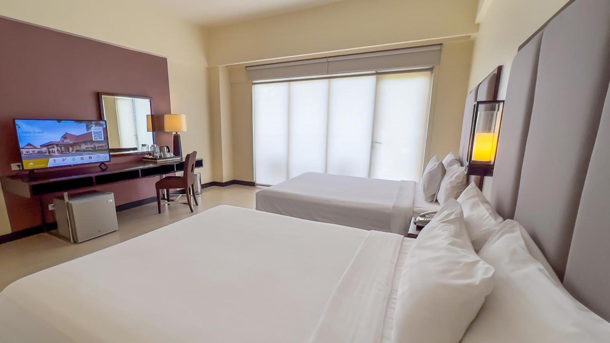 Taal Vista Hotel Tagaytay City Εξωτερικό φωτογραφία Deluxe Room